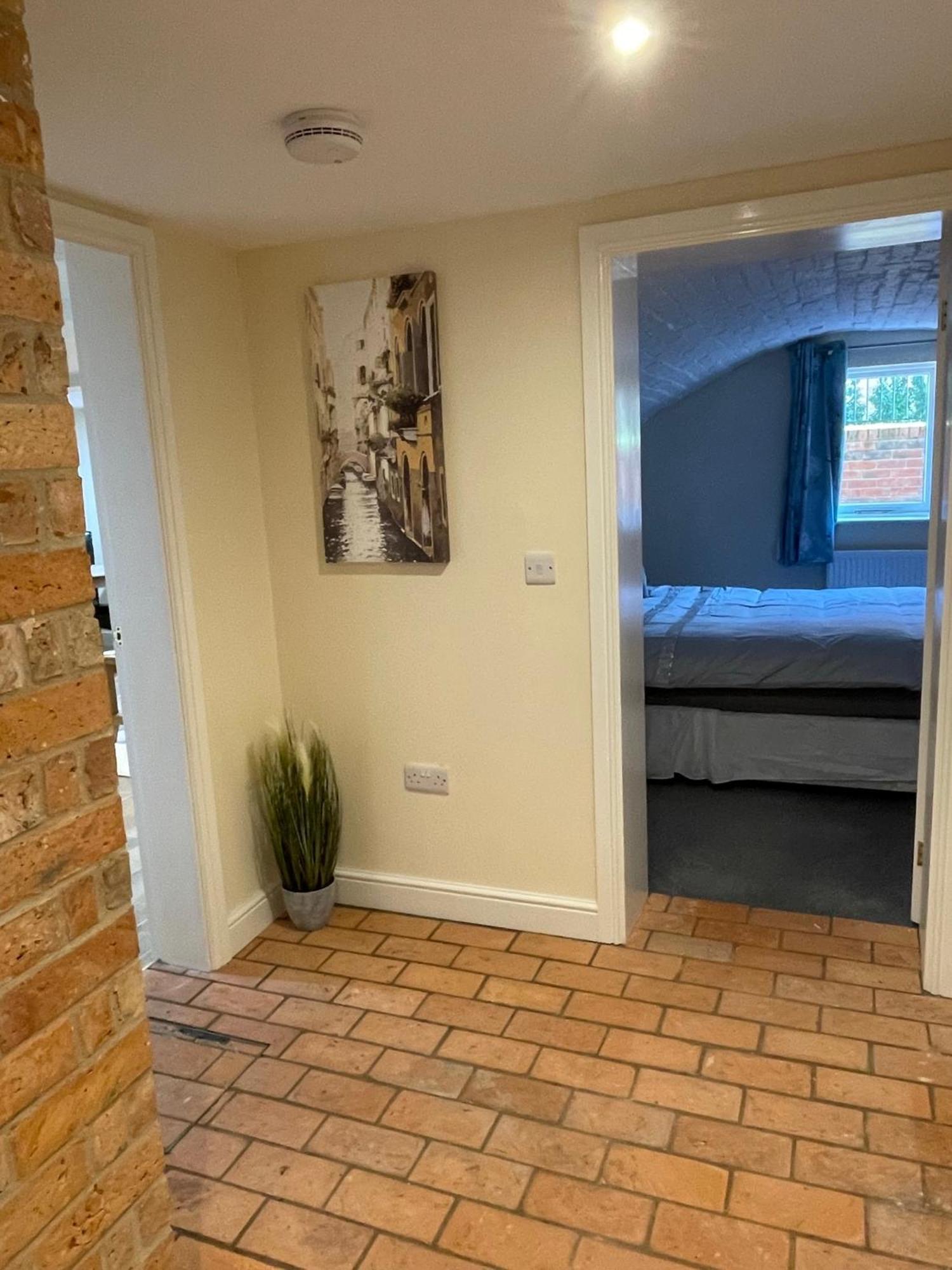 1 Hatton House 2 Bedroom 2 Bathroom Spacious Basement Flat Newark-on-Trent  Luaran gambar